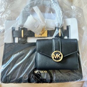 Black Michael Kors bag & wallet